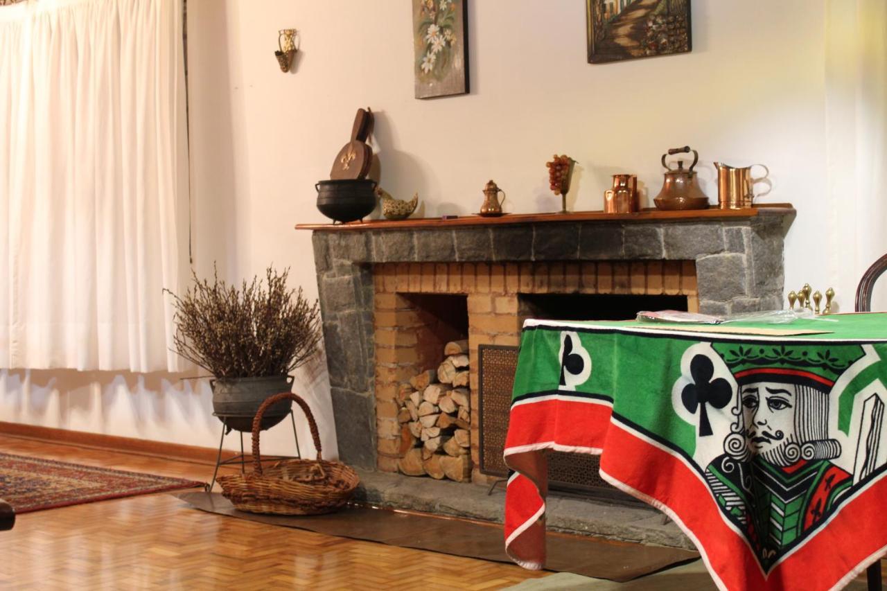 Casa Aconchegante No Capivari Campos do Jordão Buitenkant foto