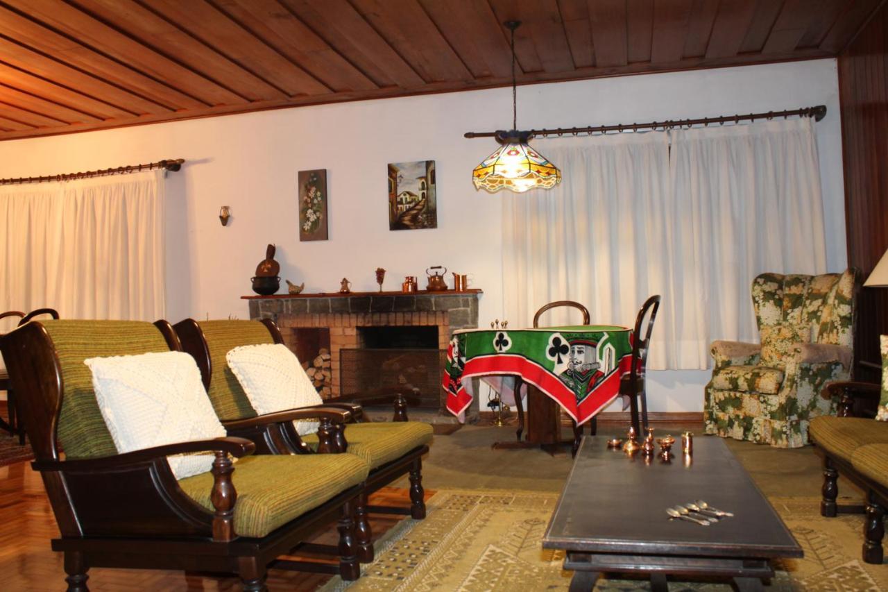 Casa Aconchegante No Capivari Campos do Jordão Buitenkant foto