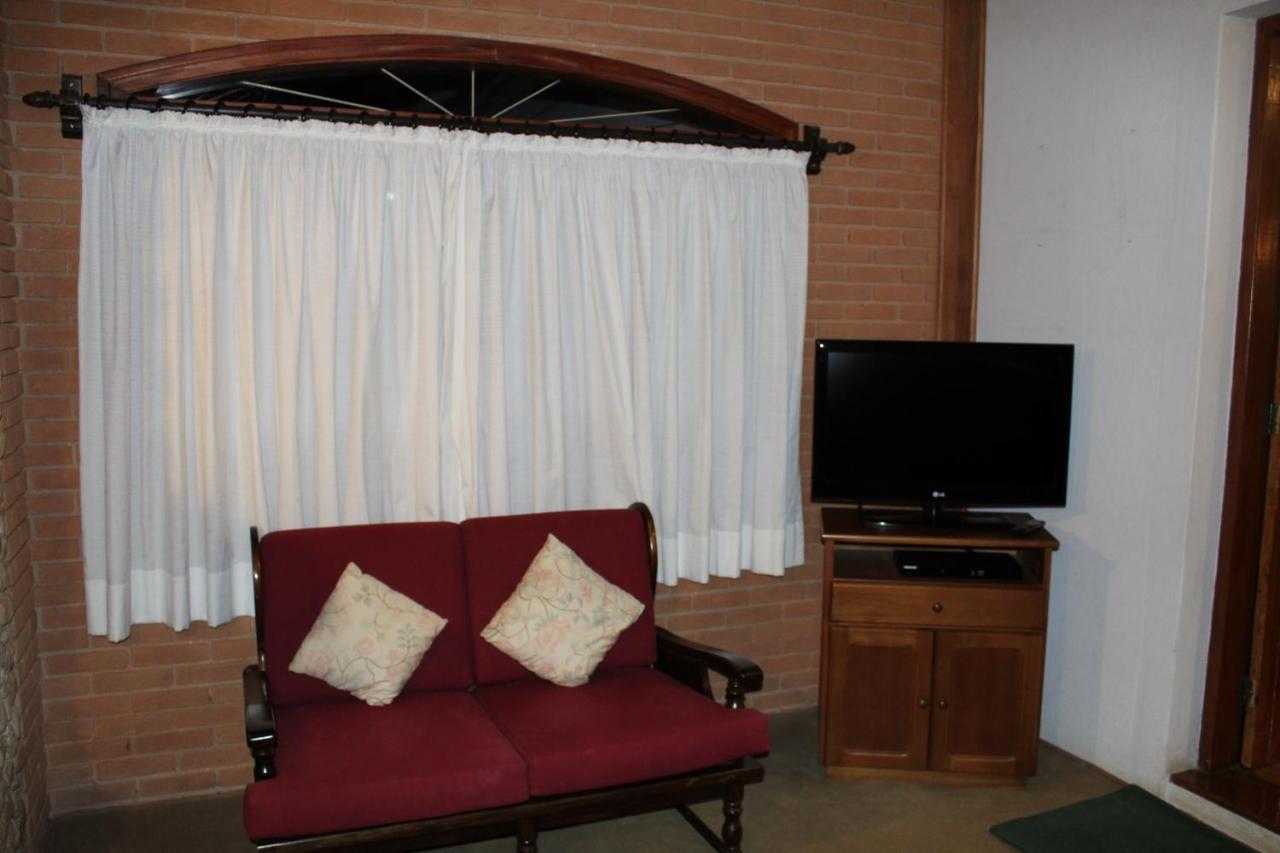 Casa Aconchegante No Capivari Campos do Jordão Buitenkant foto